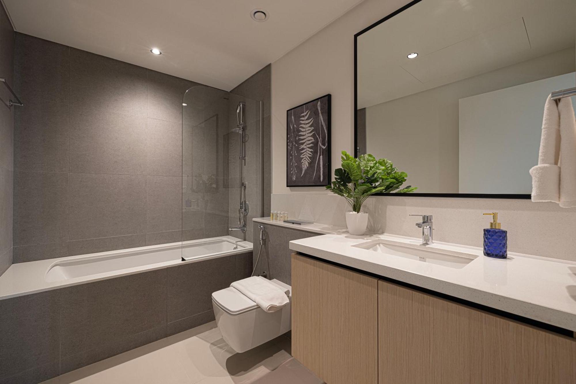 Magnificent - Luxurious 3 Bedroom With The Burj Khalifa View *